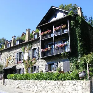 Hotel Santa Maria, Estación